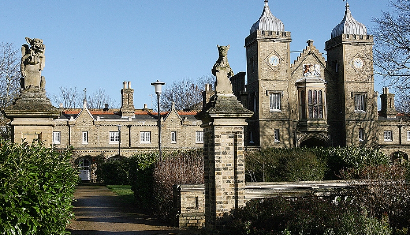 Royal Waterman’s Almshouses War Memorial